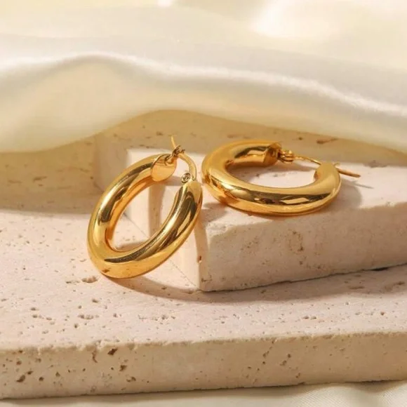 18k Gold Plated Chunky Gold Hoop Earrings - Picture 3 of 3